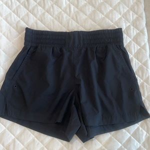 Old Navy Active Athletic Shorts Size Medium Black Good Condition